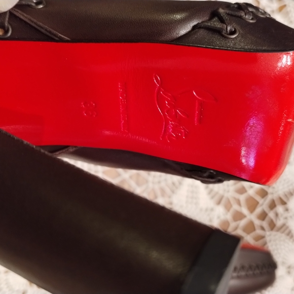 Elegant Brown Over-the-Knee Boots - Picture 7 of 7